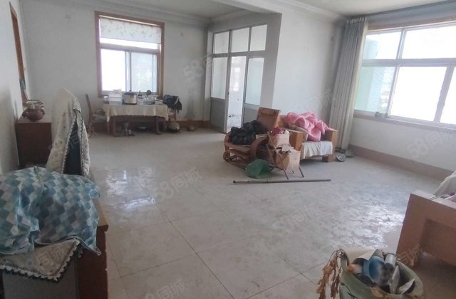 市财局家属院 小区已加电梯 边户 楼层视野采光不错 停车方便