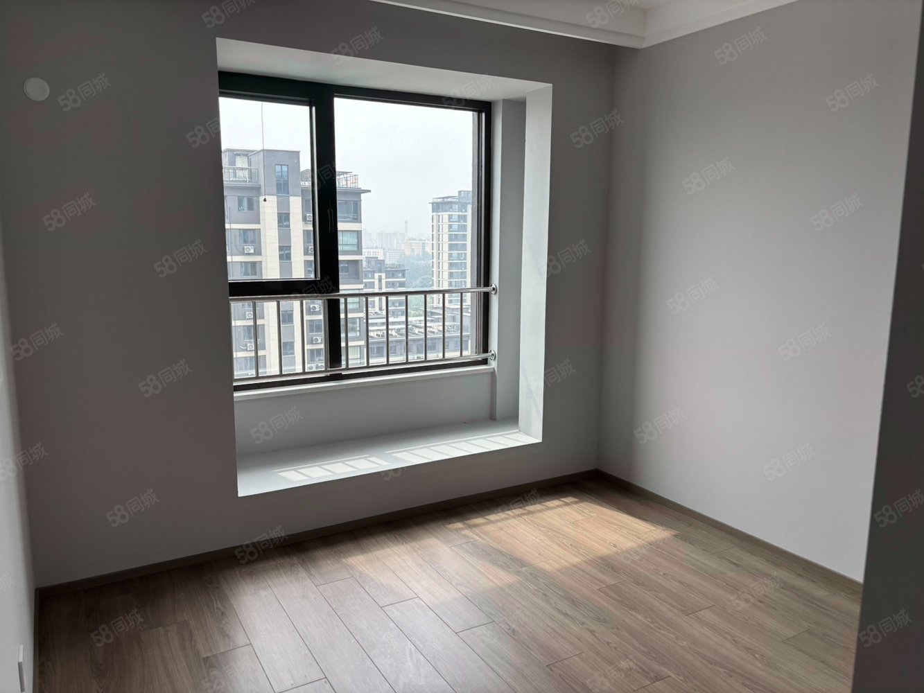 中鐵興創(chuàng)逸境3室2廳2衛(wèi)95㎡南北345萬(wàn)