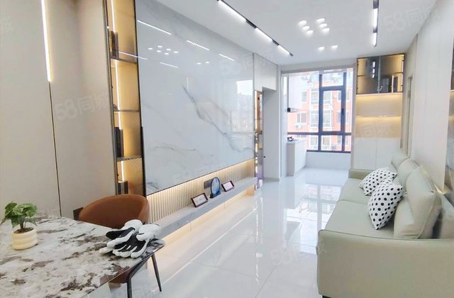 滨江凤凰城(南区)2室1厅68.21㎡46.8万二手房图片