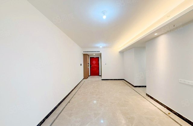 保利中环广场4室2厅130.28㎡150万二手房图片