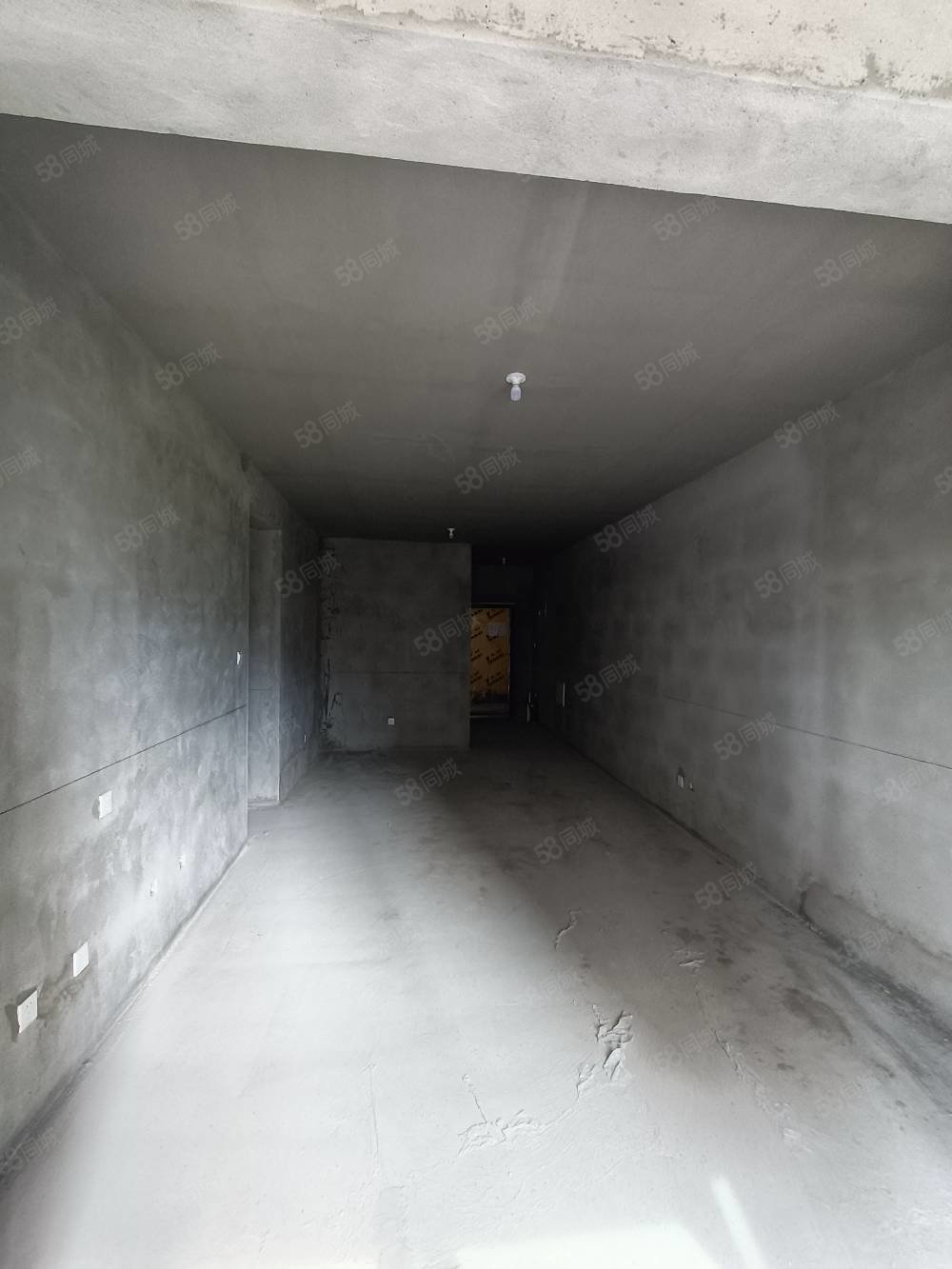 华铭阳光府3室2厅1卫107㎡南北80万