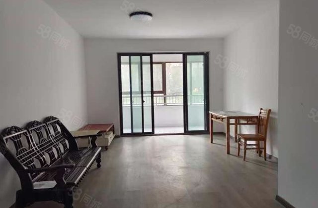 万瑞林山翠语3室1厅135.72㎡105万二手房图片