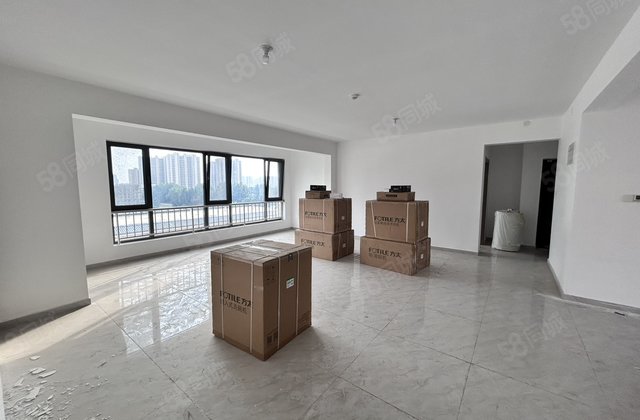 急急急售！商品区 小高层洋房 大平层三室两卫双阳台送车位