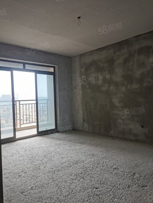 领地凯旋广场3室2厅2卫105㎡南北53.8万