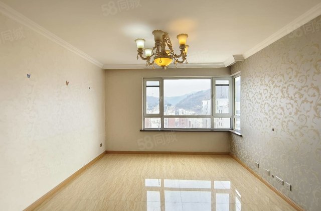 观山悦2室2厅83㎡42.8万二手房图片