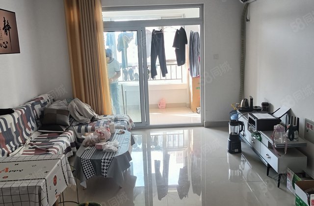 出门即是万达  缤纷日月城北区  电梯中间楼层  带储藏室