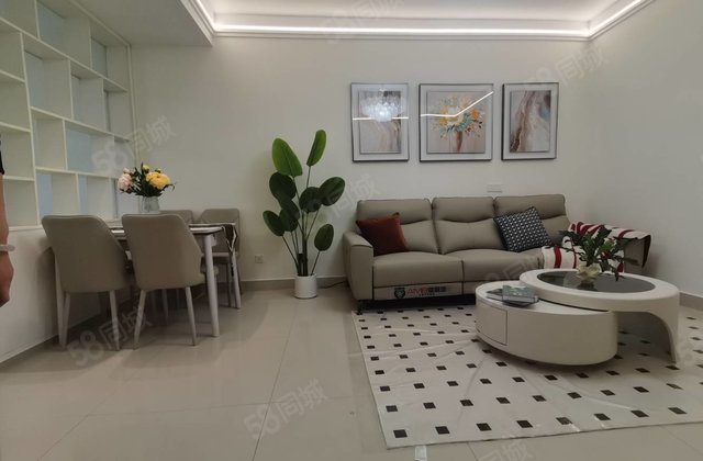 电梯房 君悦华庭  精装修婚房 带家具家电 拎包入住