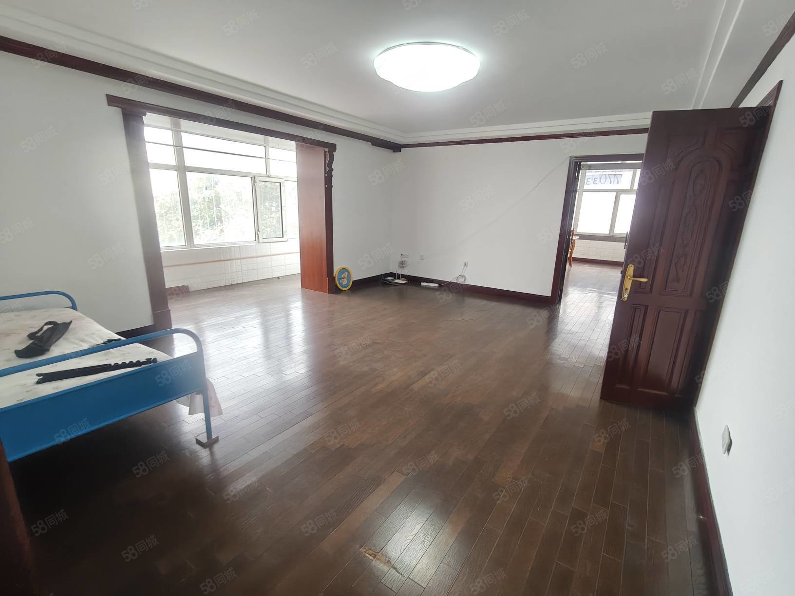 北龙艺花园2室1厅2卫126㎡南北39.8万