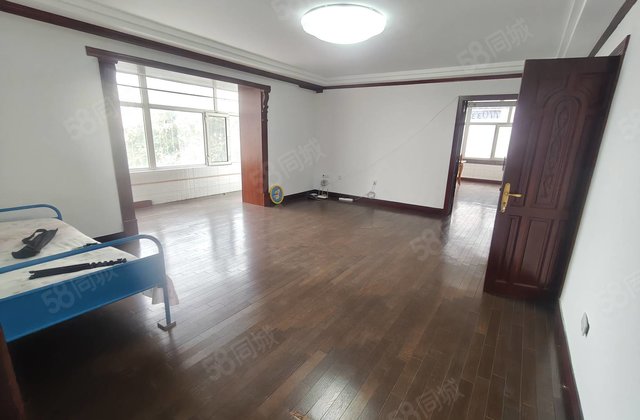 北龙艺花园2室1厅2卫126㎡南北39.8万