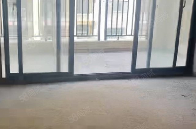 平南凯旋国际4室2厅125㎡54.7万二手房图片