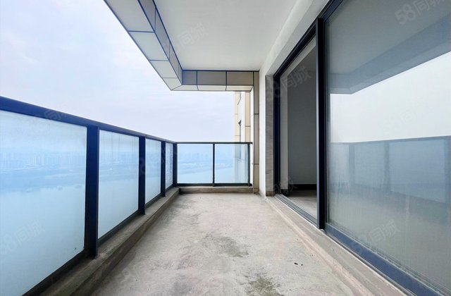 湘江壹号5室2厅221.57㎡210万二手房图片