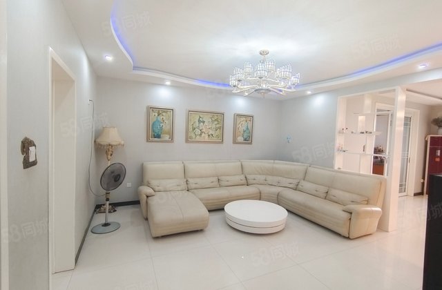 新区花园3室2厅123㎡80万二手房图片