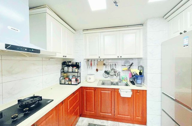 乐天圣苑3室2厅112.41㎡350万二手房图片