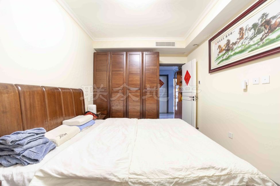 聯(lián)港嘉園D區(qū)3室2廳1衛(wèi)92.32㎡南北338萬(wàn)