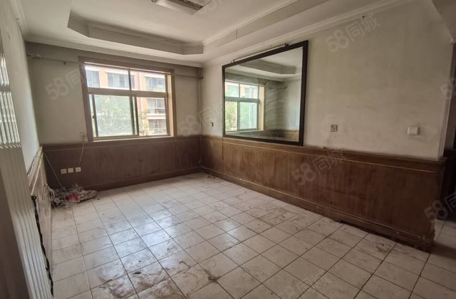 东昌湖单位家属院停车方便步梯二楼三室朝阳双阳台随时看房有钥匙