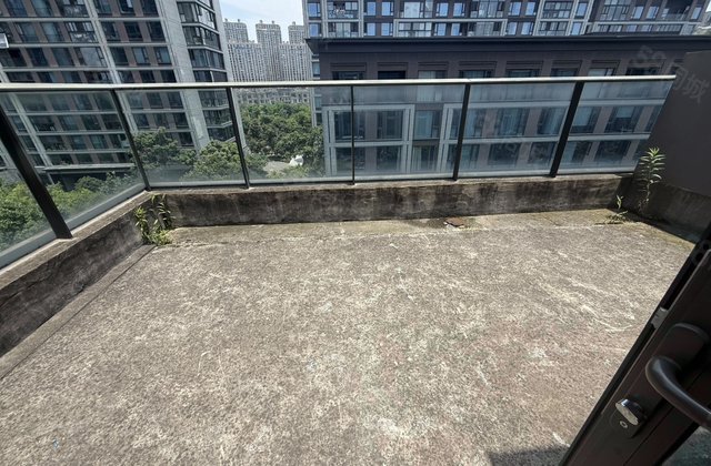 融创涌宁府4室2厅168.76㎡580万二手房图片