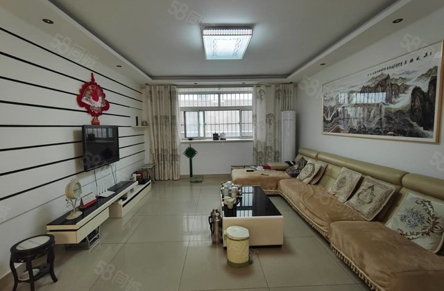 万达汽车站南临，地暖精装二楼边户，送车位，