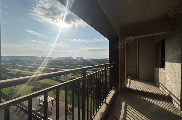 巴黎华府4室2厅118㎡49.8万二手房图片