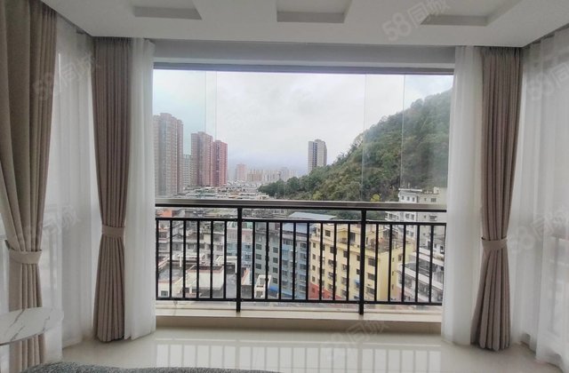 华府书香名苑3室2厅127.18㎡58.8万二手房图片