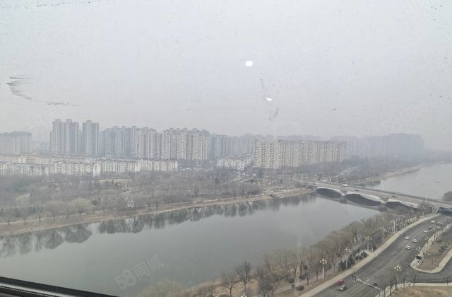 星光珺园，精装三室，免大税，观景房，新房未住，送车储