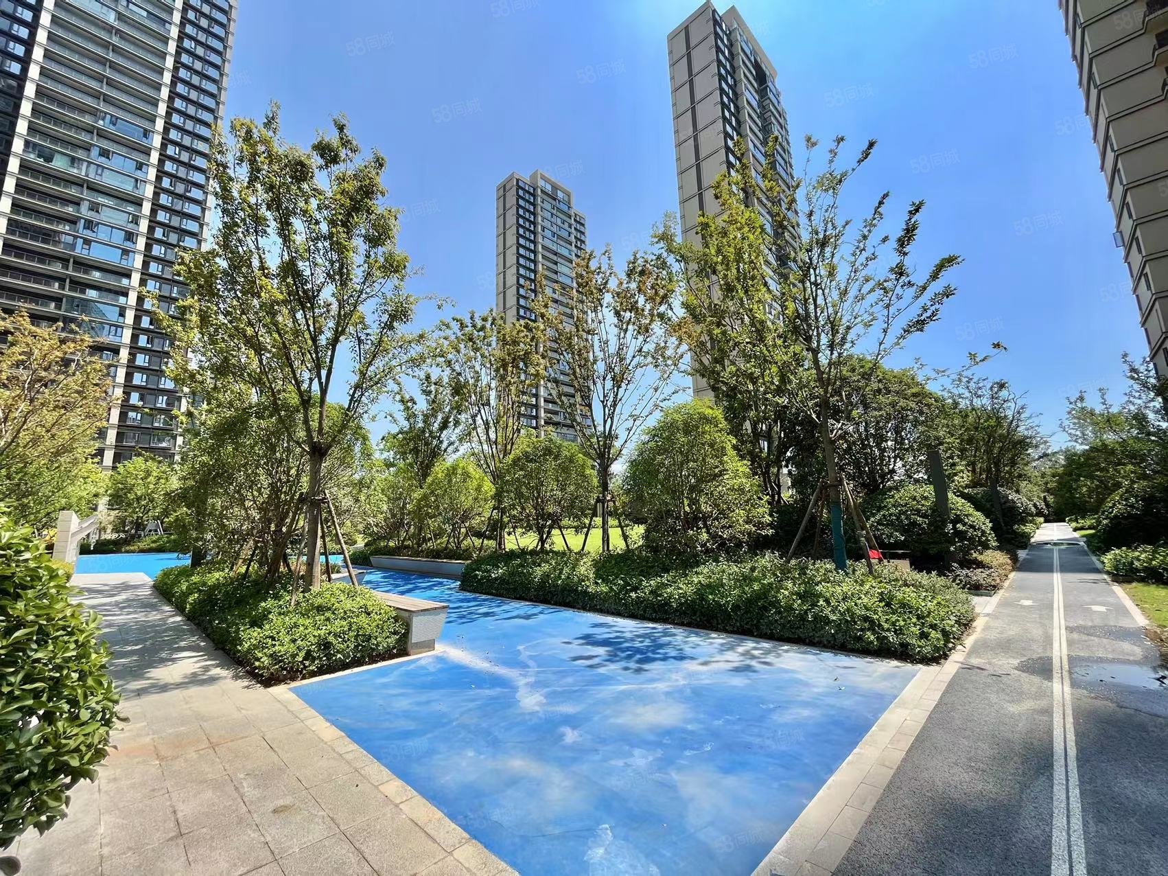 东投新力樘悦3室2厅2卫142.68㎡南北160万