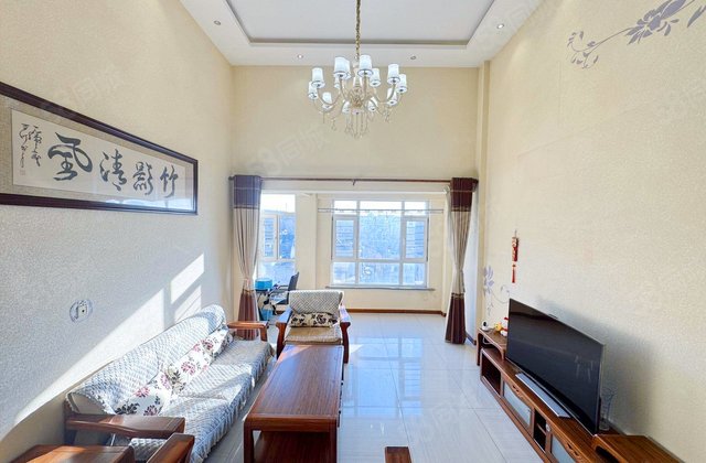 远洋戛纳小镇4室2厅136.97㎡108万二手房图片