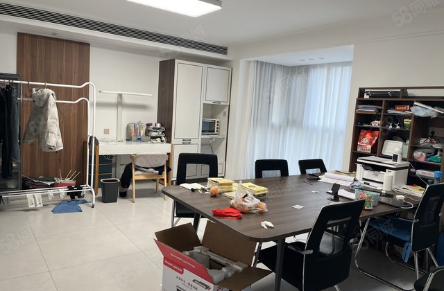 华硕天韵3室2厅136.7㎡98万二手房图片