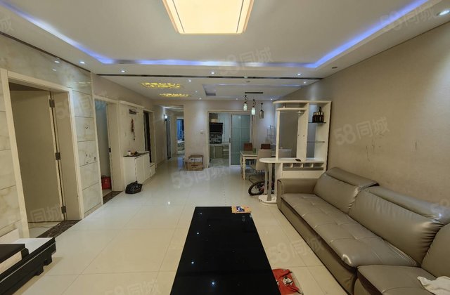 阿尔卡迪亚五期。南北通透。双卫。带储。随时看房