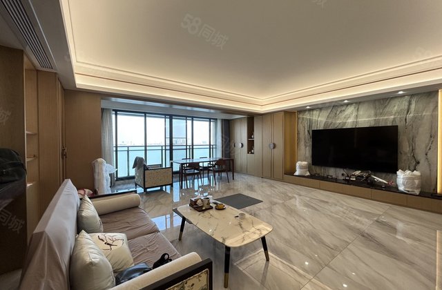 中海寰宇天下(四区)4室2厅198㎡242万二手房图片