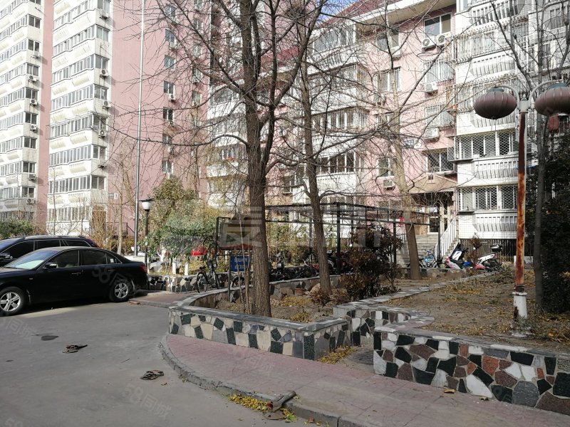 白橋苑4室2廳2衛(wèi)176.08㎡西南1100萬