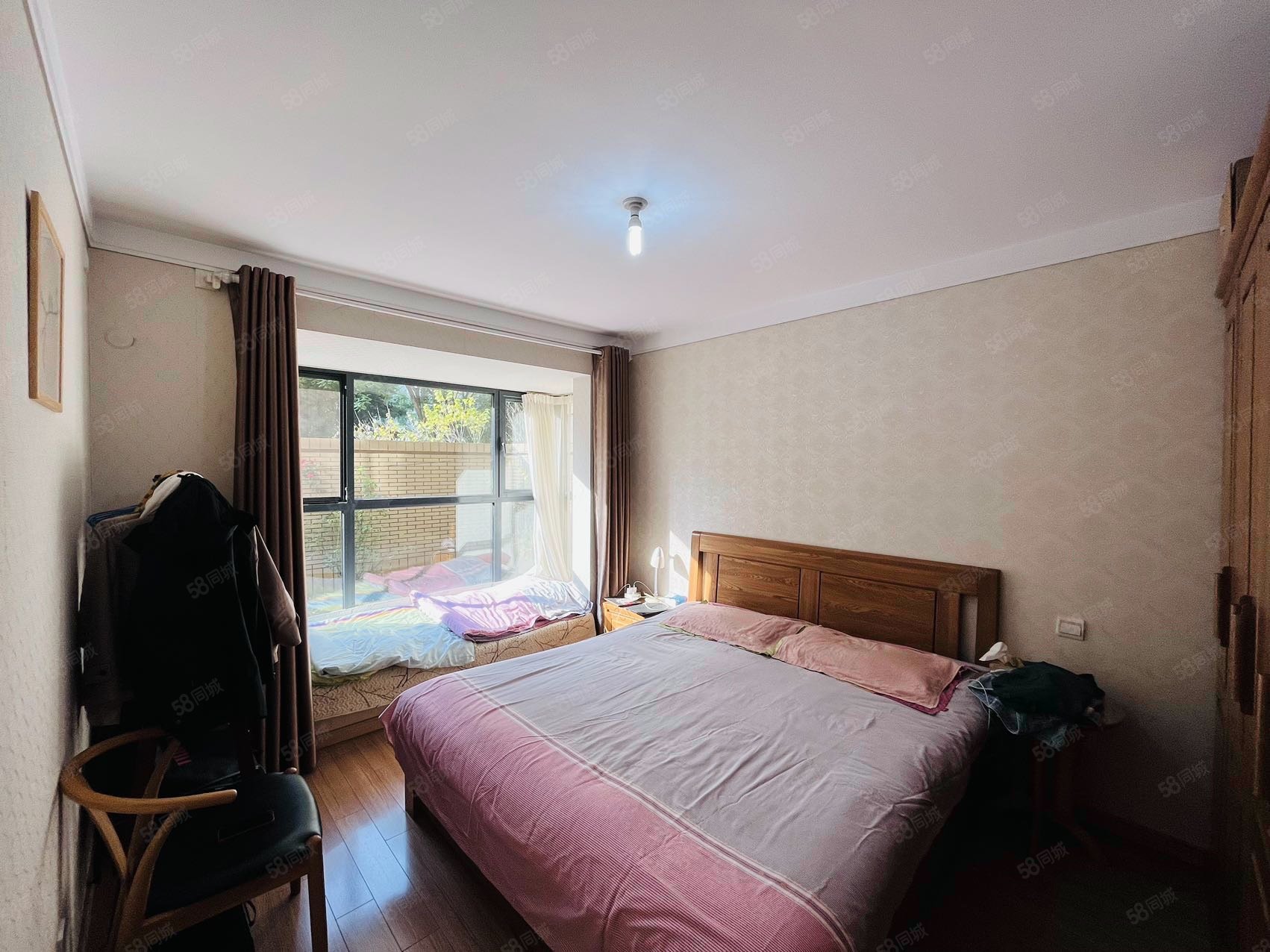 金域華府東(金域華府二期)2室2廳1衛(wèi)92.7㎡南528萬