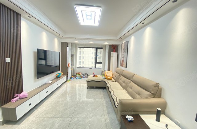 急售，莲湖湾次新小区，带车位 徒骇河西侧，昌润莲城东临，东苑