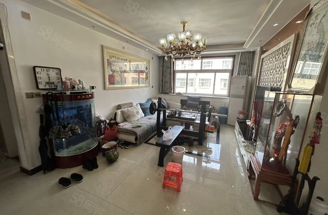 龙山南区 龙湾二期中间好楼层 精装修 南北通透 医疗配套成熟