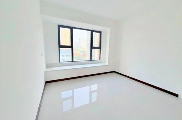 新城时光印象4室2厅143.26㎡200万二手房图片