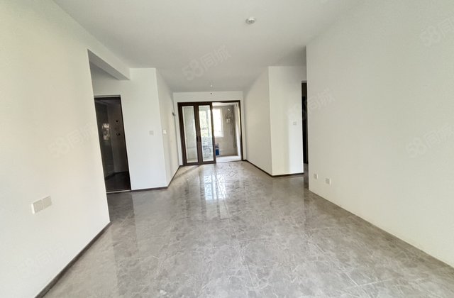 抢抢抢全明户型大双阳台，采光无遮挡，南北通透