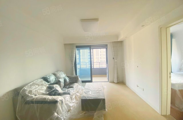 融创城创瑾园3室2厅99㎡180万二手房图片