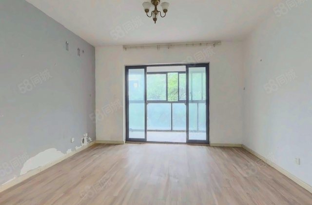 九峰国际3室2厅109.2㎡185万二手房图片