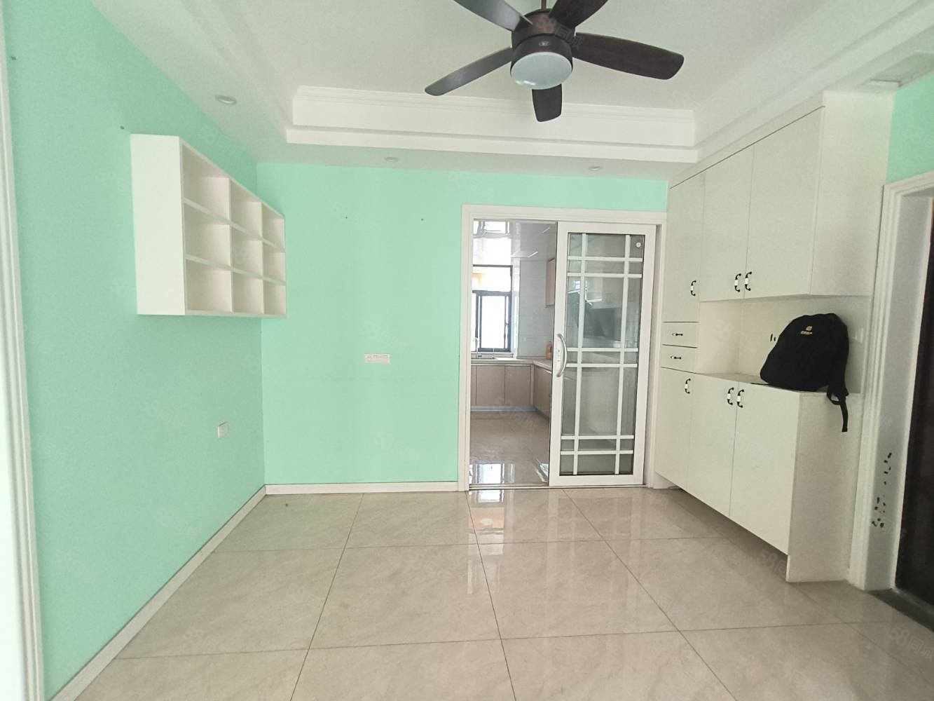 天麟汇景园3室2厅2卫112㎡南北99万