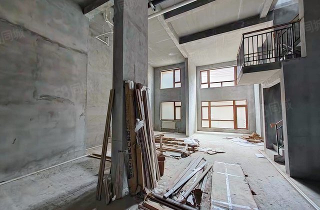 金地江山风华3室2厅268.39㎡128万二手房图片