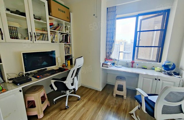 百悦城4室2厅143.6㎡235万二手房图片