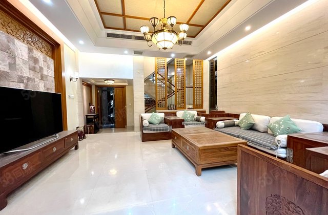 三利宅院3期5室2厅268㎡750万二手房图片