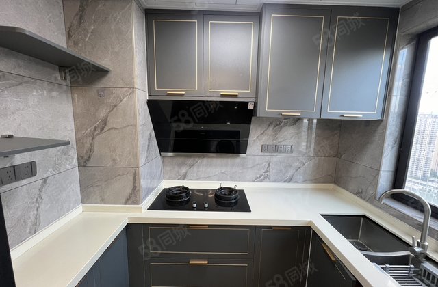 正荣府4室2厅124㎡185万二手房图片