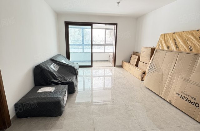 急售珺园 次新房 可隔三室 孝心一楼观景房 精装修送车储