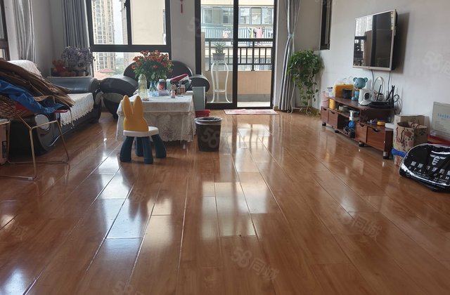 贝林阳江港湾4室2厅145㎡66万二手房图片