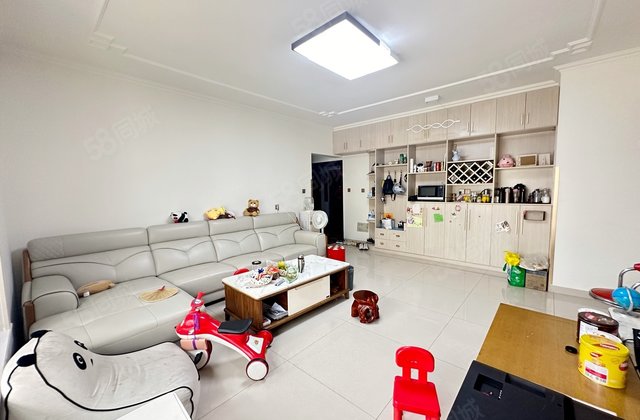 紫东梵谷4室2厅124.94㎡170万二手房图片