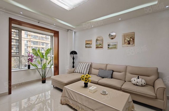 急售东昌丽都三室两厅两卫拎包入住有车位