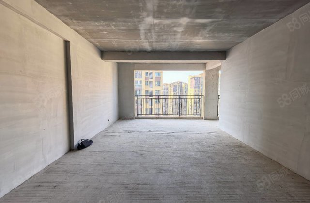 海景摩尔城4室2厅145㎡67.8万二手房图片