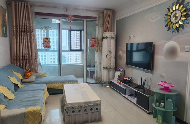 阿尔卡迪亚六期边户 精装修  三室两厅两卫  送车位全明户型