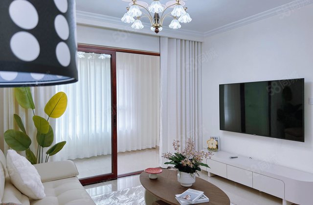 郑官屯小区，实验  中学，精装两室，房东诚心出售，拎包入住