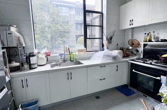 今日田园(一期)5室2厅306.8㎡288万二手房图片